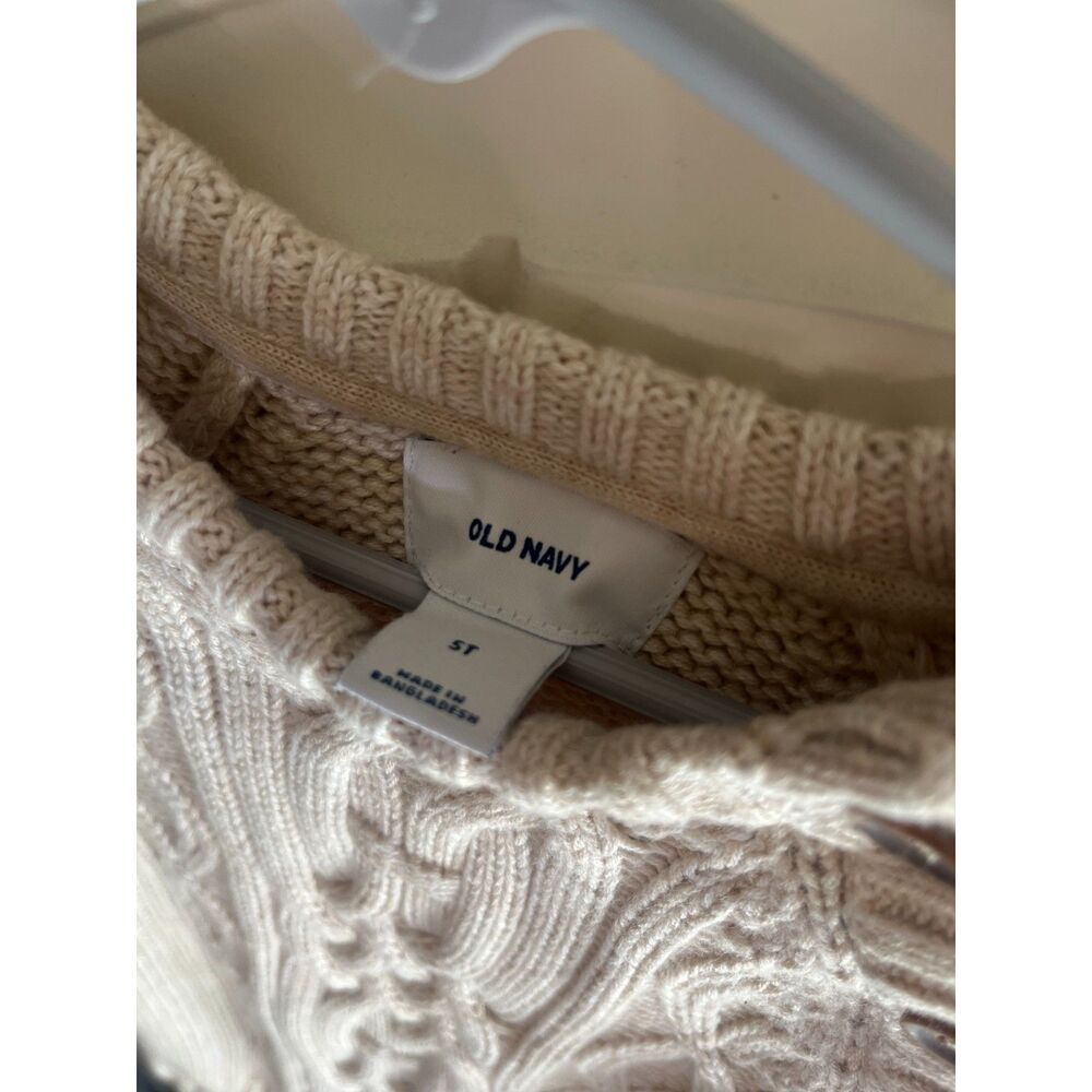 Old Navy Boys 5T Cream Cable Knit Sweater Button Shoulder - Picture 3 of 5